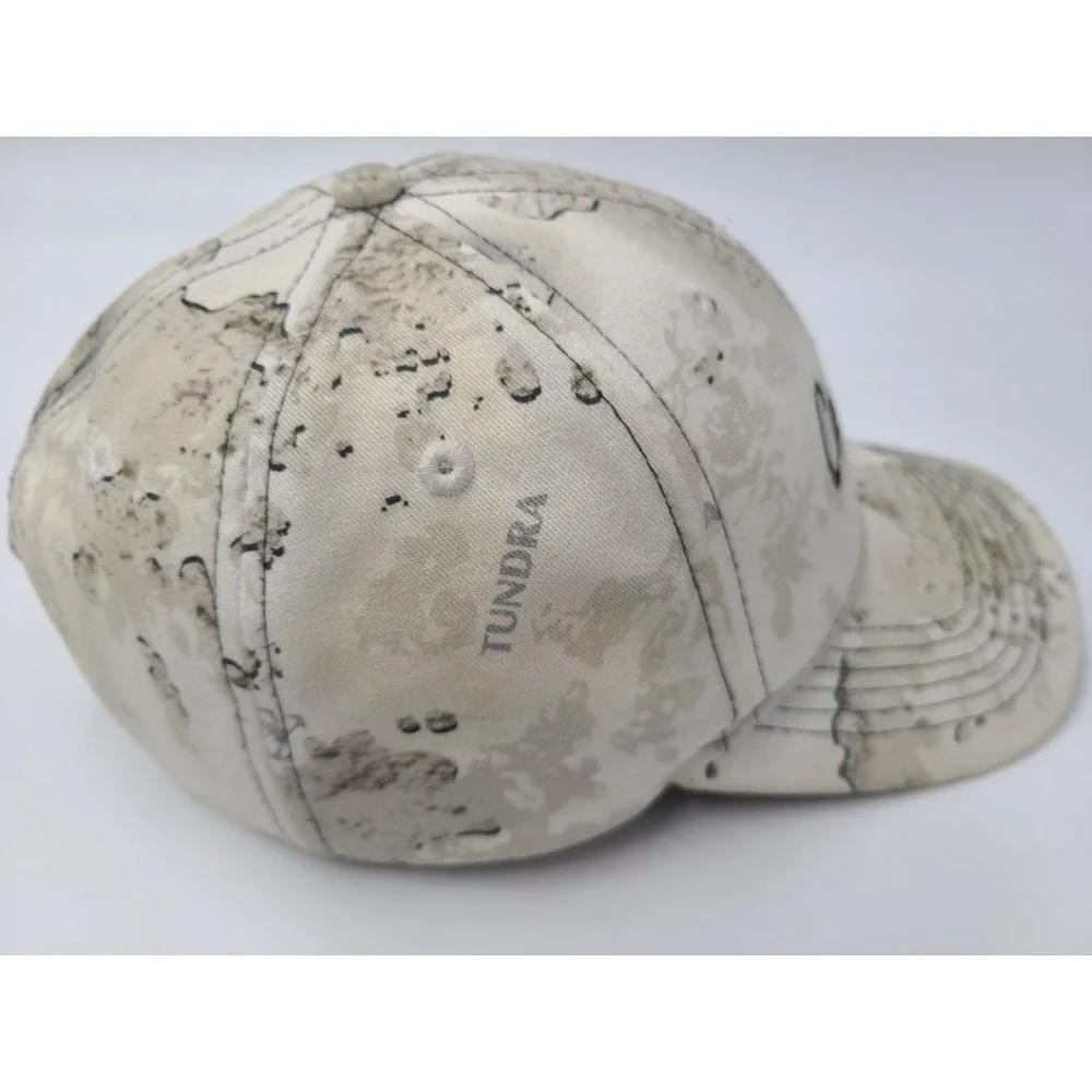 Cabelas snapback has