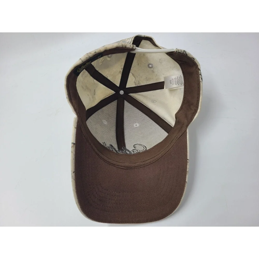 Cabelas snapback has
