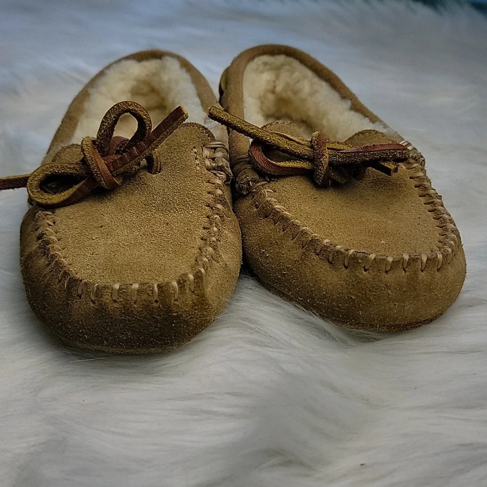 POLO RALPH LAUREN Tan Suede Shearling Preppy Loungewear Boho Moccasin Slippers‎
