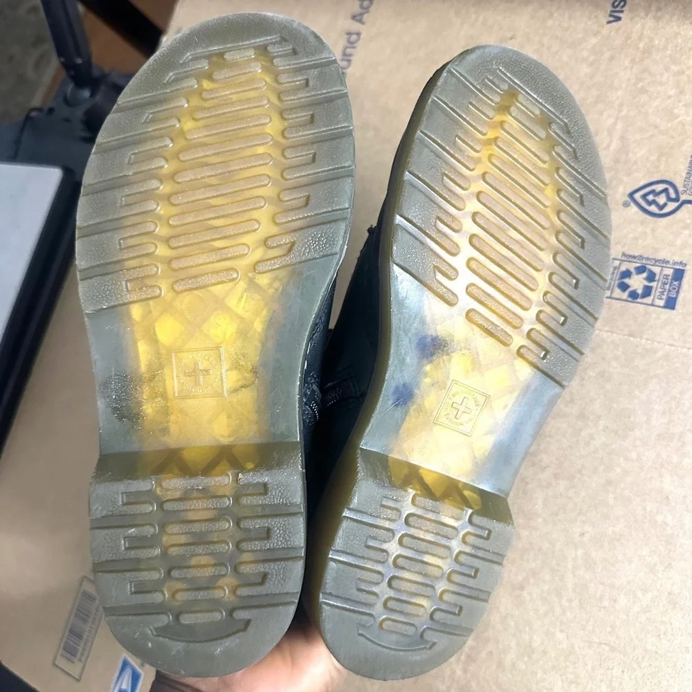 Dr. Martens preowned little