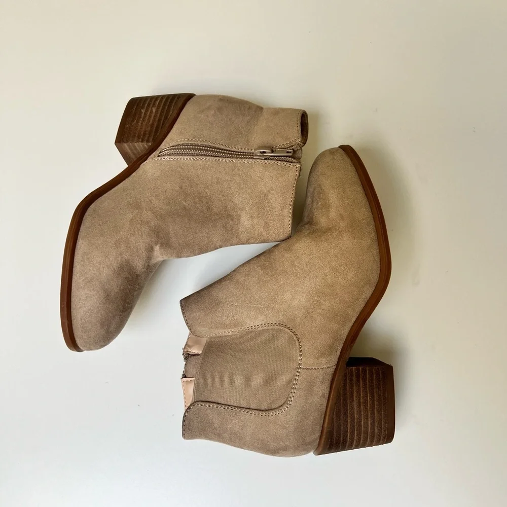 Treasure & Bond stylish taupe