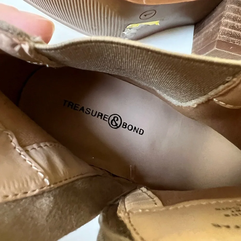 Treasure & Bond stylish taupe