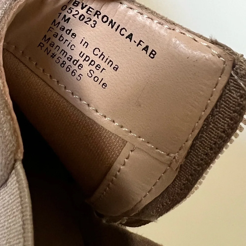 Treasure & Bond stylish taupe
