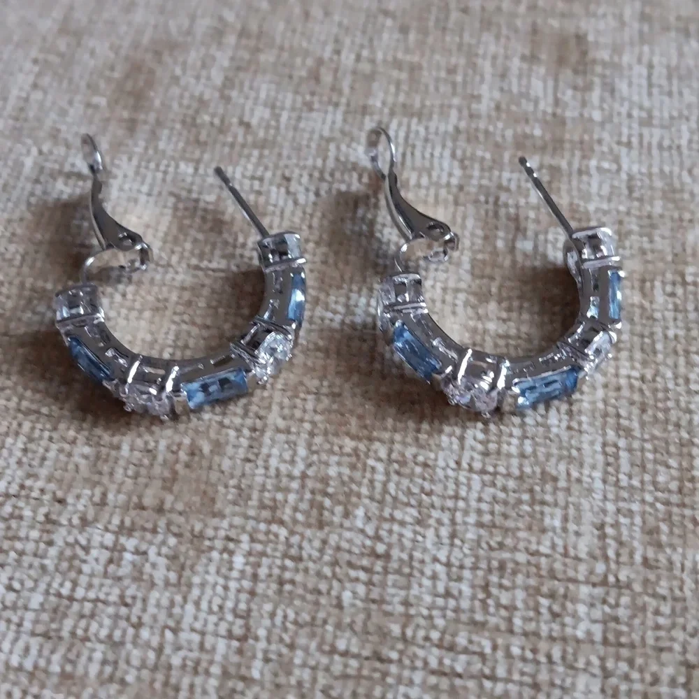 N/A silver tone
