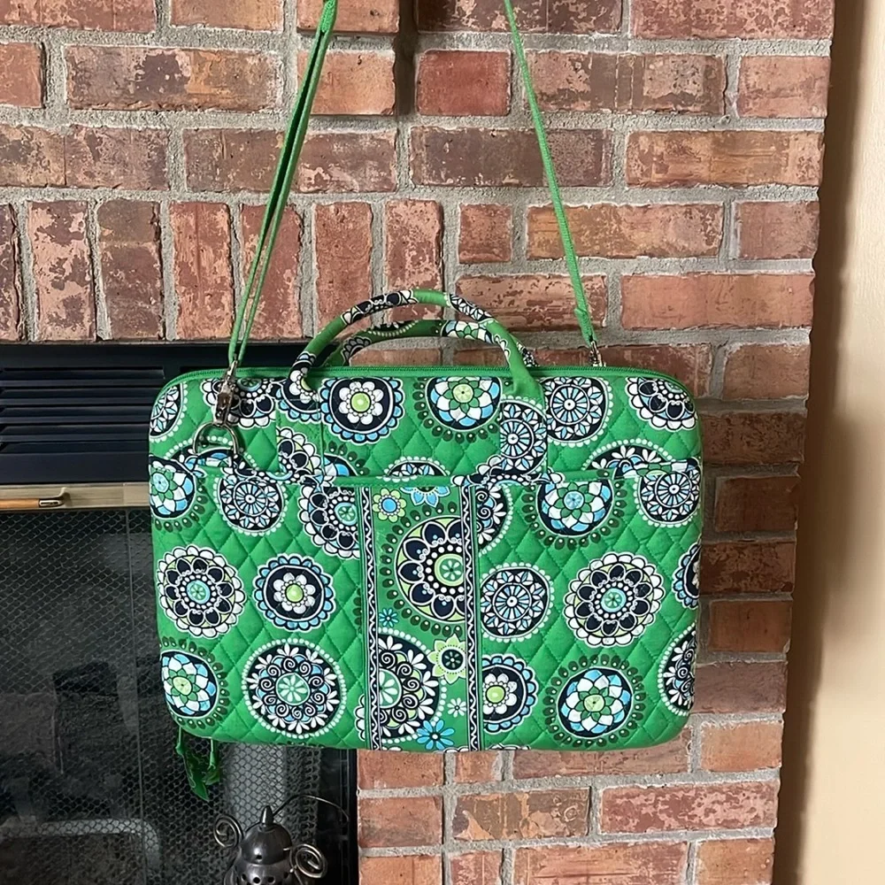 Vera Bradley Cupcakes Green 15