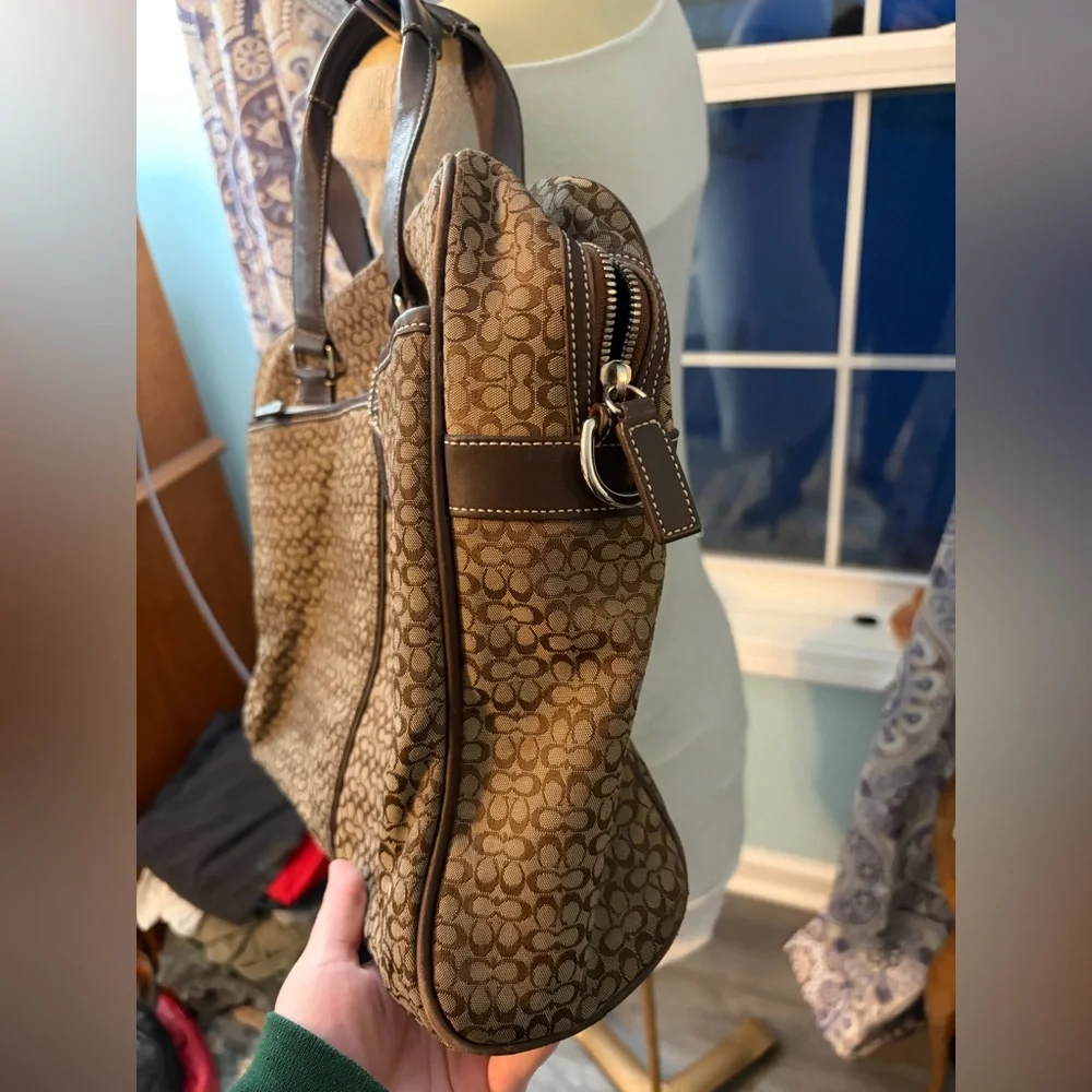 Coach includes hangtag