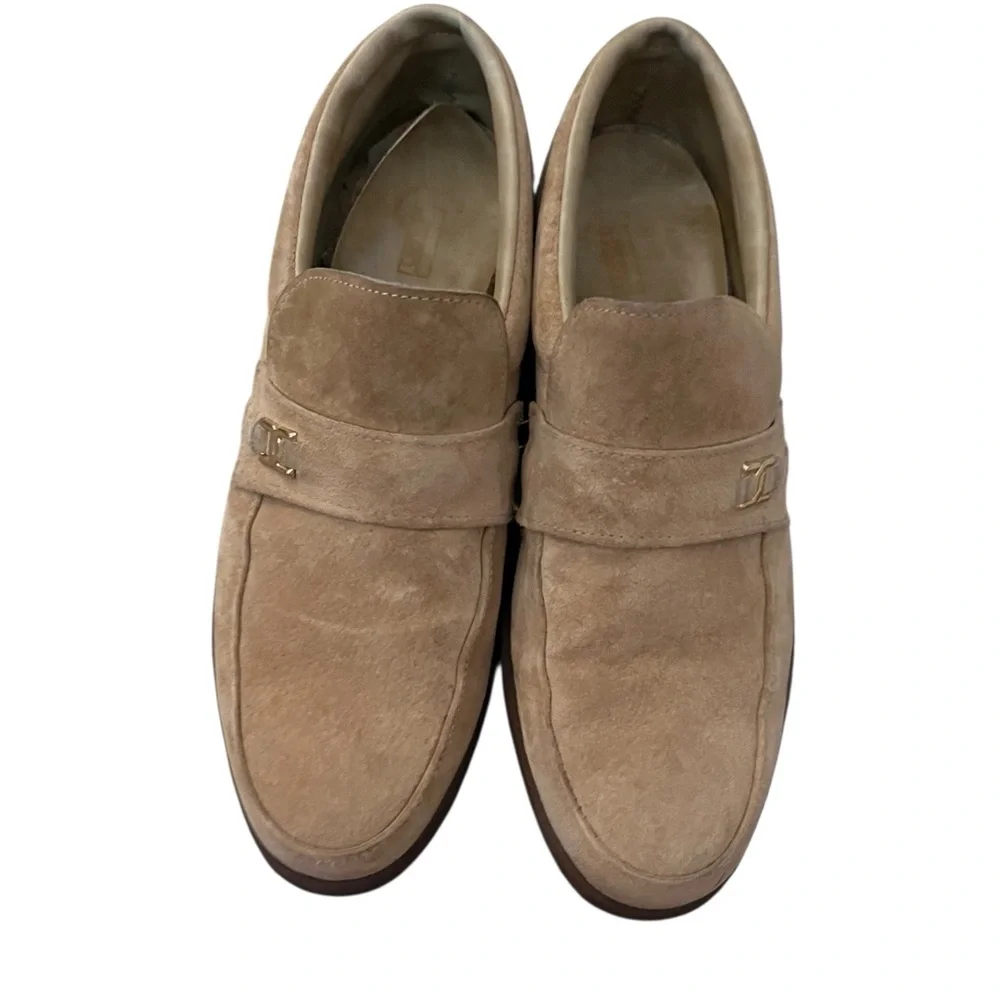 Montgomery Ward brand montgomery