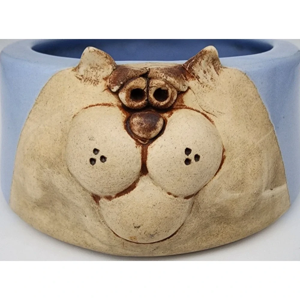 Unbranded handcrafted ceramic