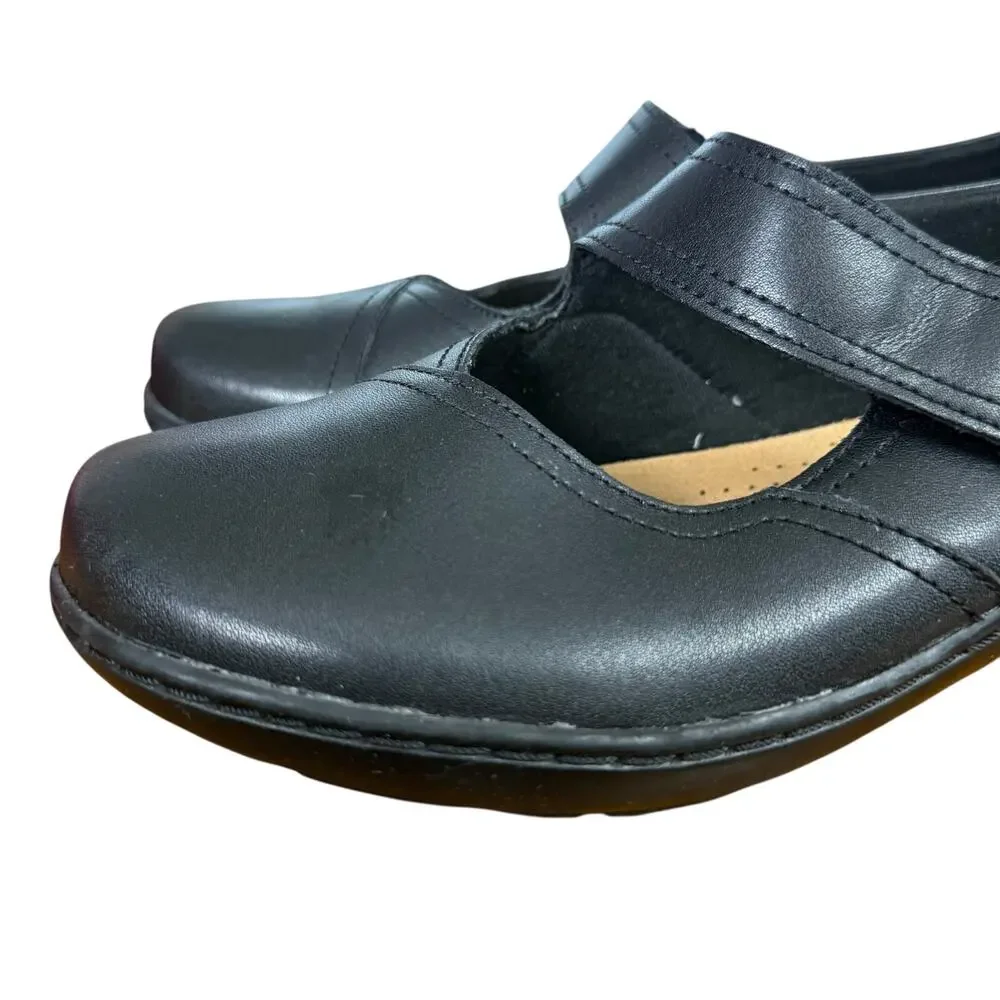 Clarks good used