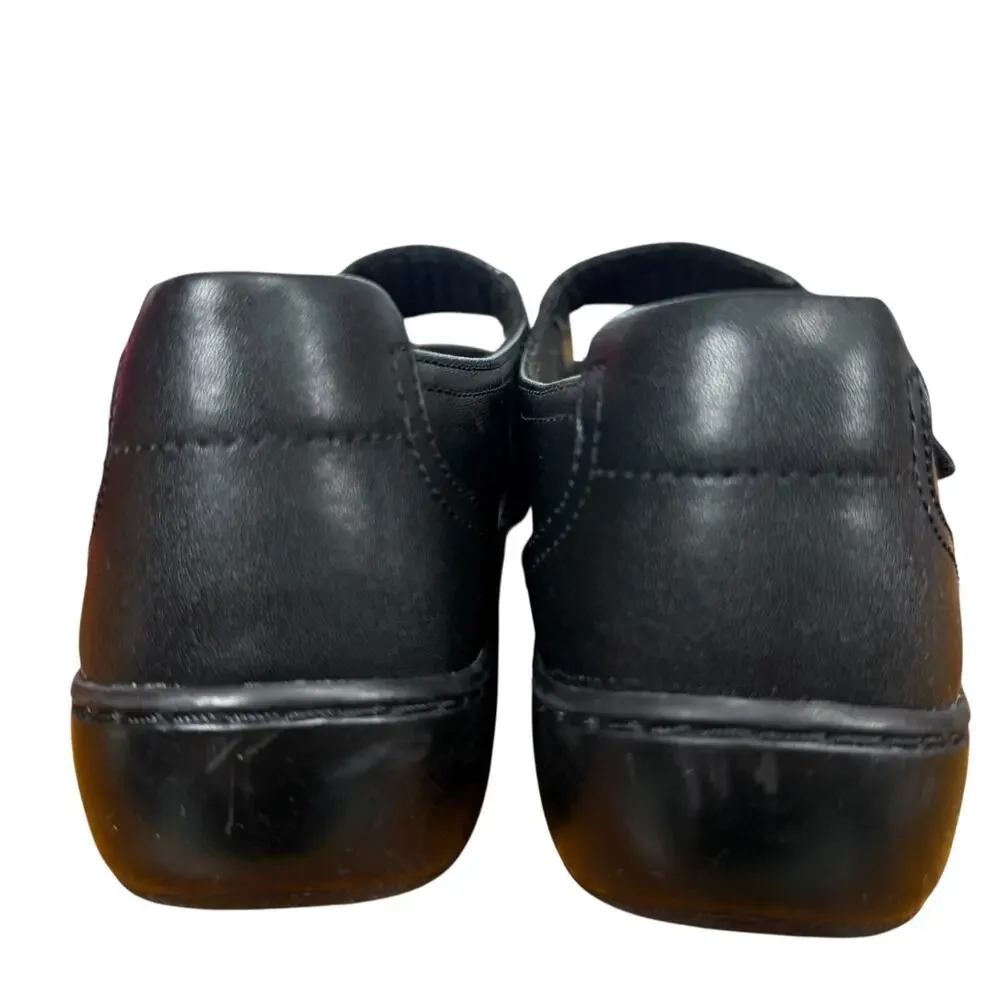 Clarks good used