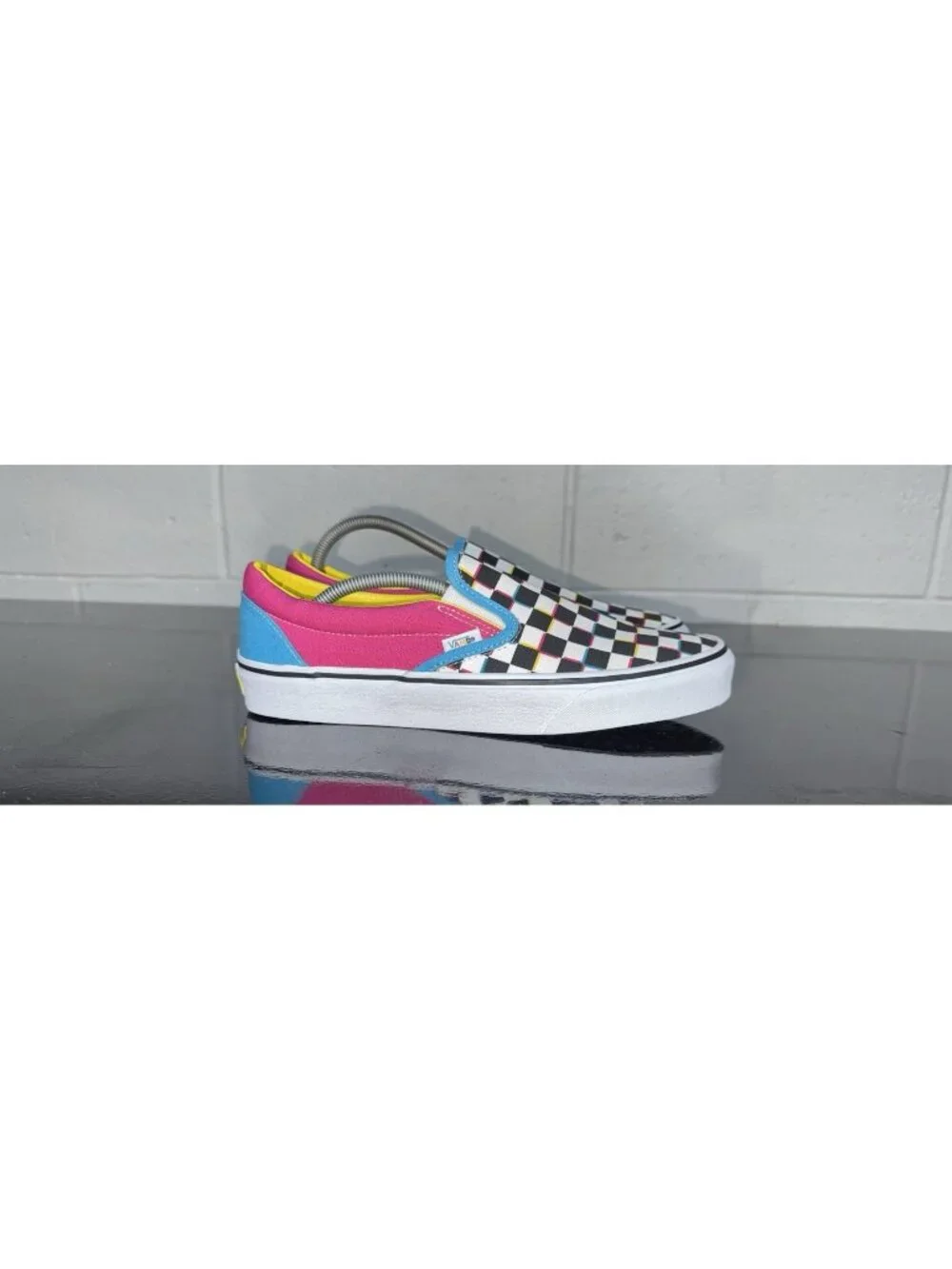 RARE VANS Classic Slip-On Crazy Checkered Mens Athletic Skate Shoes Size 9.5
