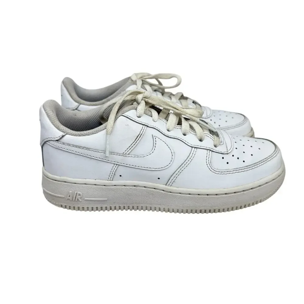 NIKE AIR FORCE 1 Low White Sneakers Size 4.5Y Big Boy