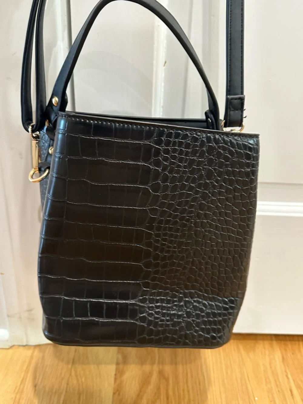 Vegan Croc-Embossed Black Top-Handle Aota Elena Bucket Bag Crossbody