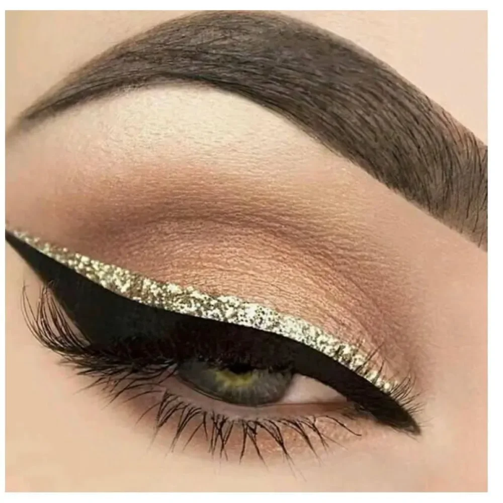 black mascara