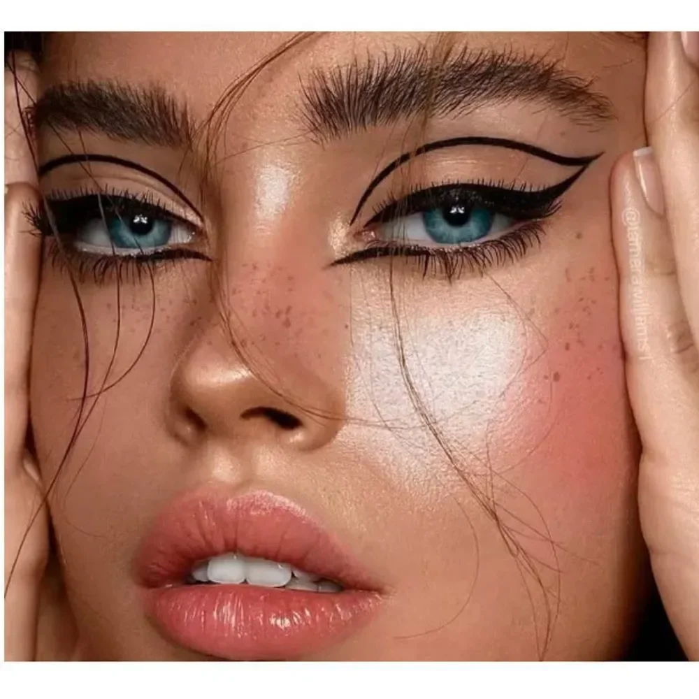 black mascara