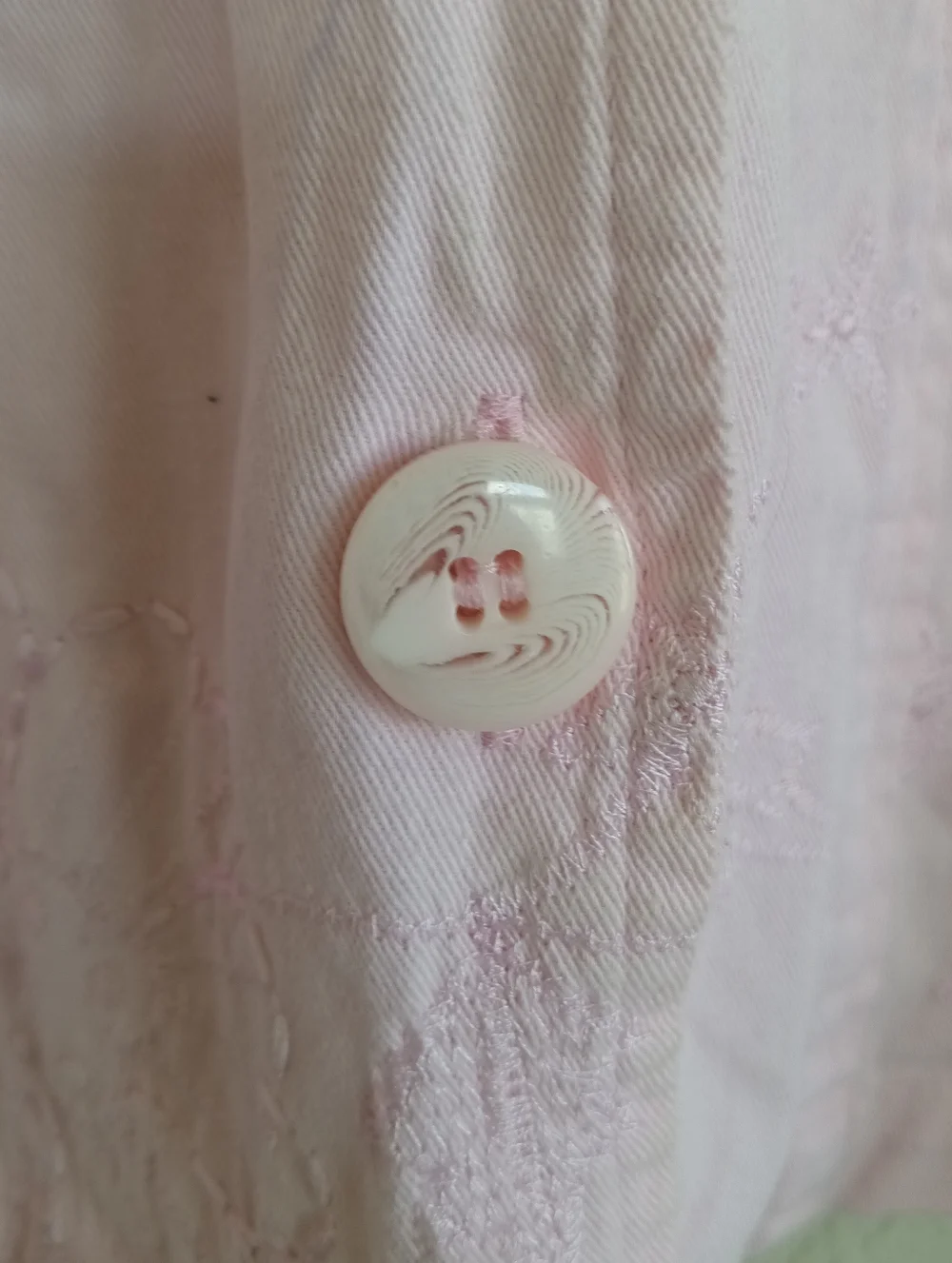 KEREN hart light pink