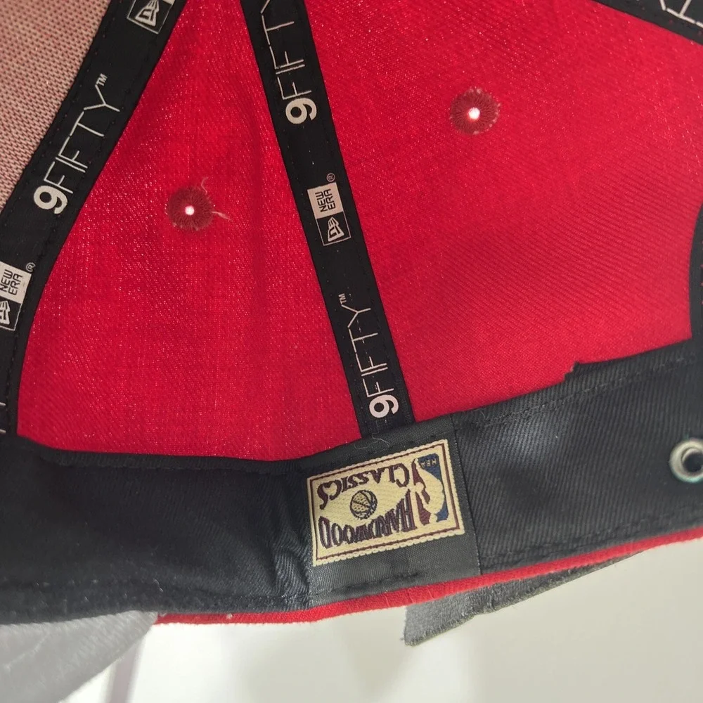 New Era excellent preowned
