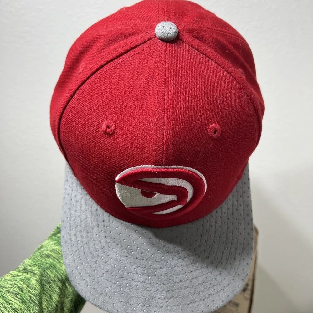 New Era excellent preowned