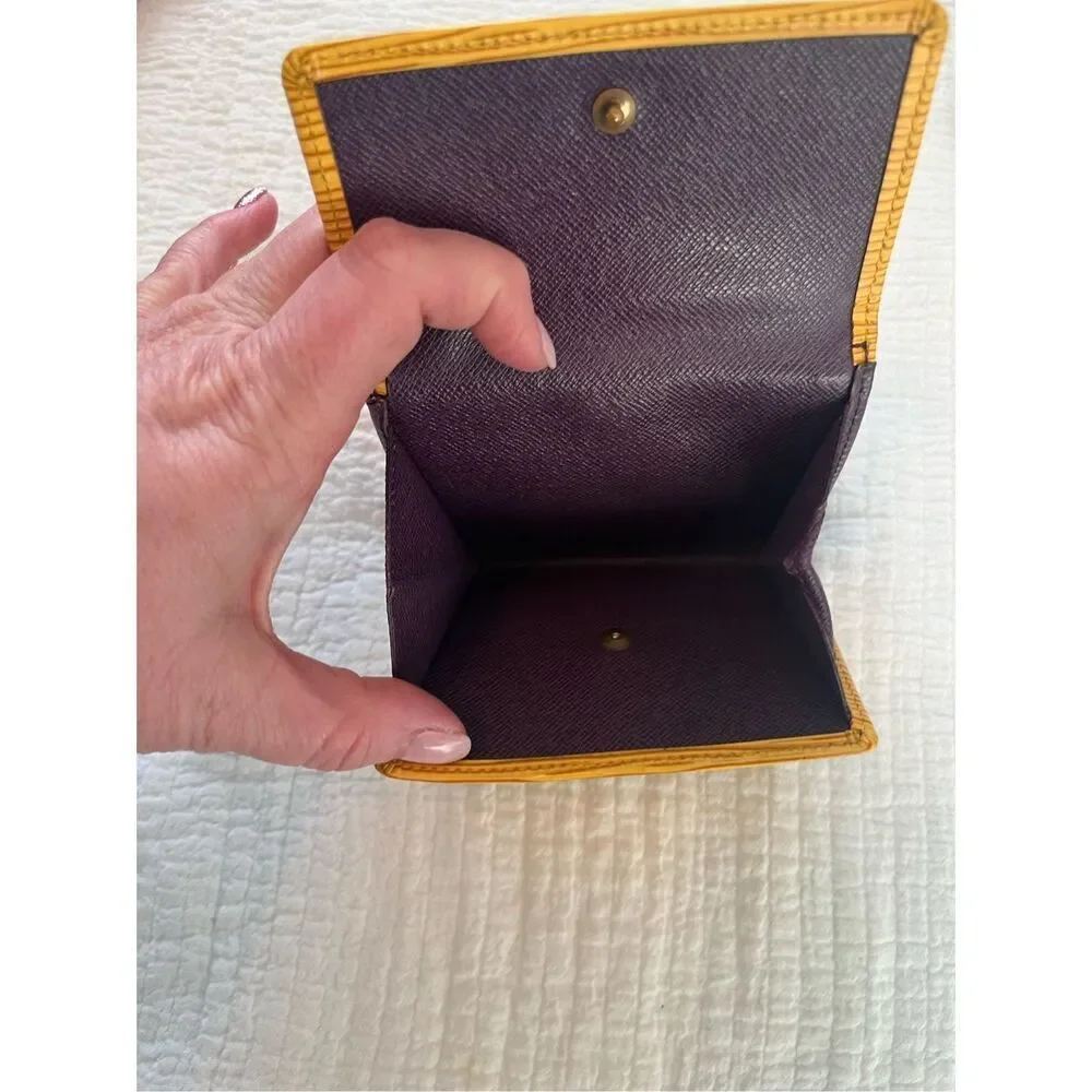 Louis Vuitton clean see