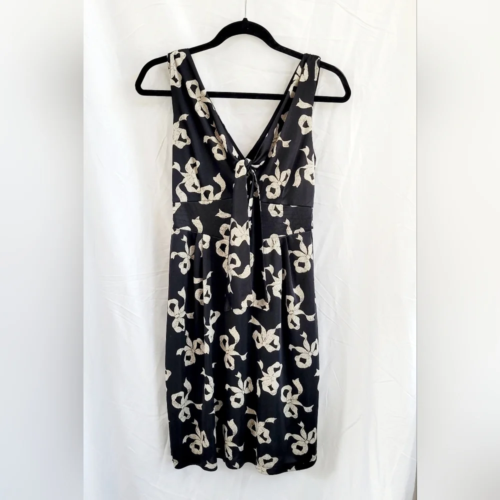 Betsey Johnson Black‎ Dress With Bows Sleeveless Knee Length Size 4
