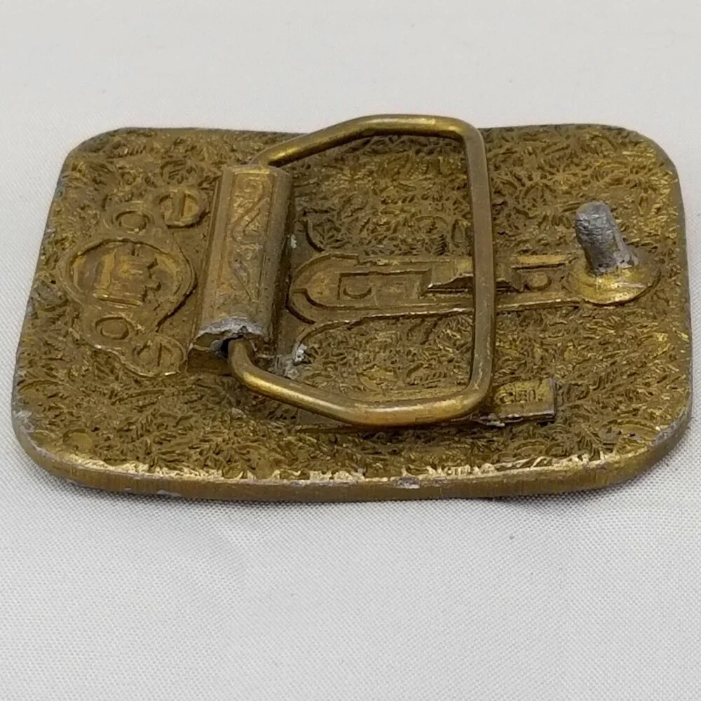 N/A vintage belt