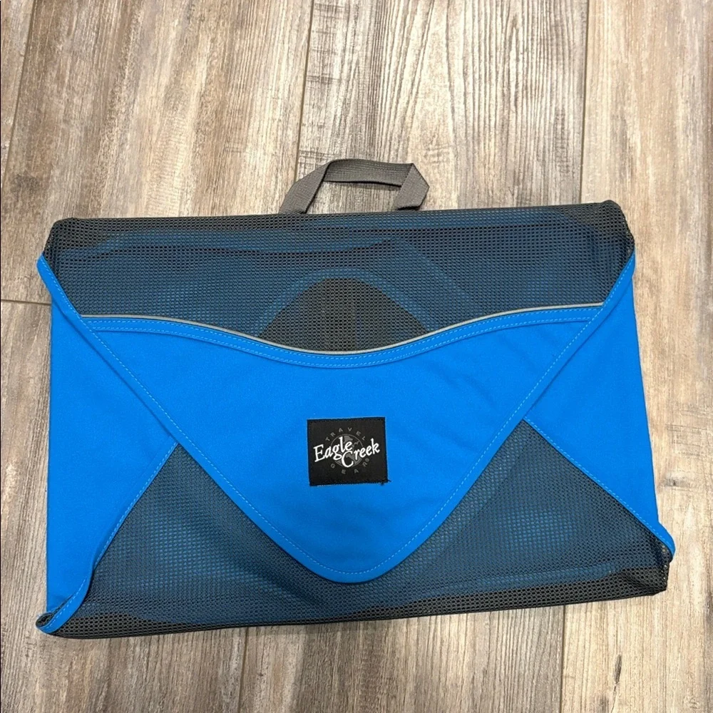 Eagle Creek two blue