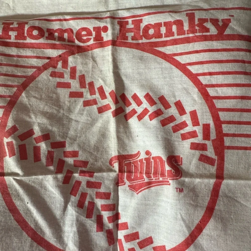 ★ 1991 Minnesota Twins The Magic Is Back Homer Hanky Collectible