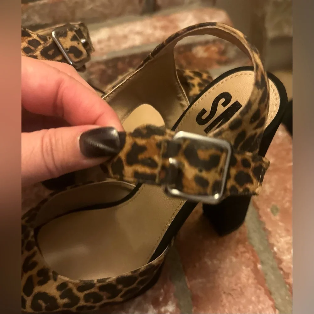 SM women leopard