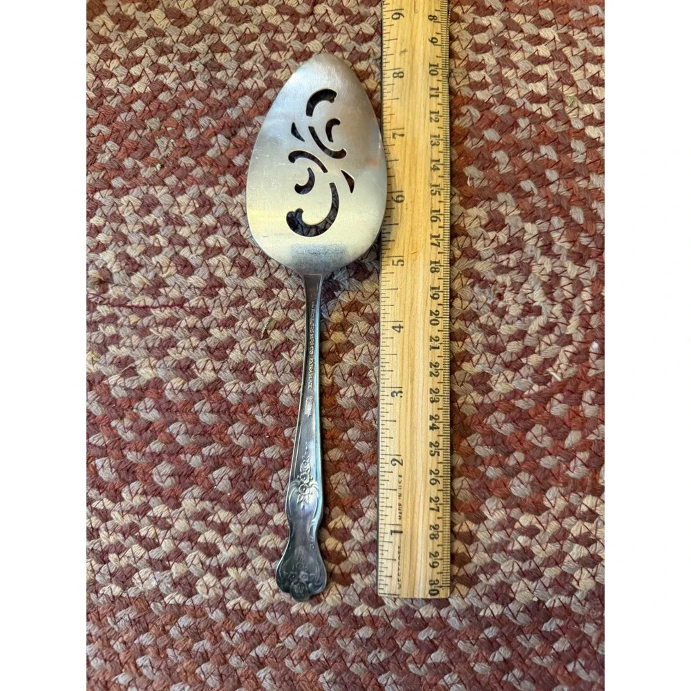 WM Rogers Mfg Co vintage silver