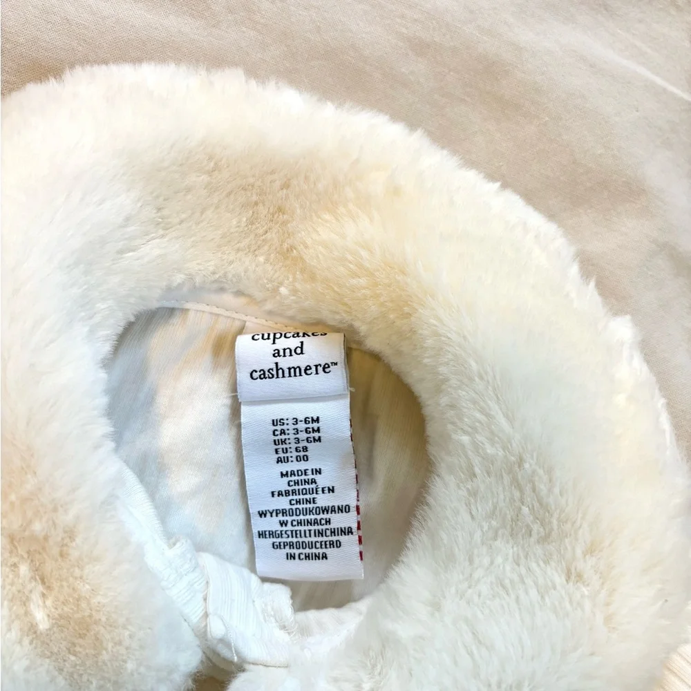 cupcakes & cashmere never worn