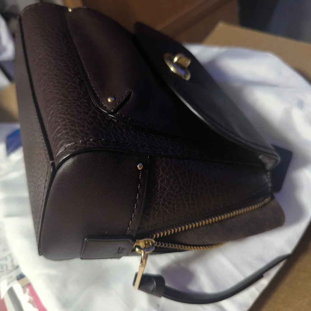Coach auth nwt
