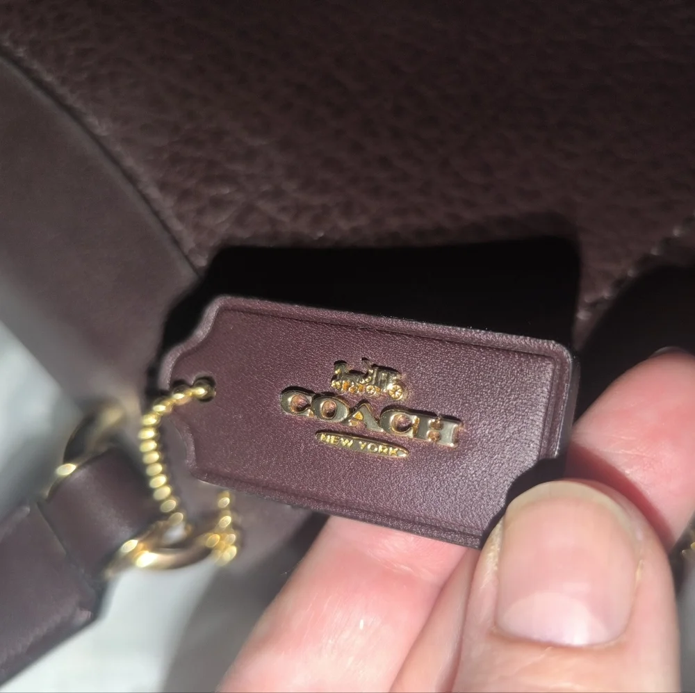 Coach auth nwt