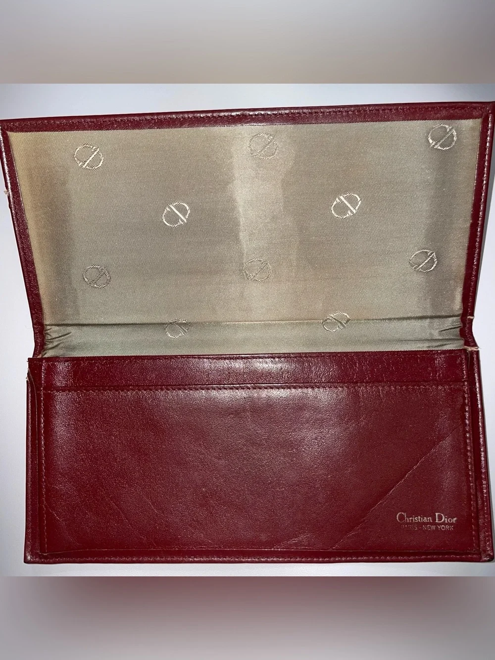 Dior authentic sleek