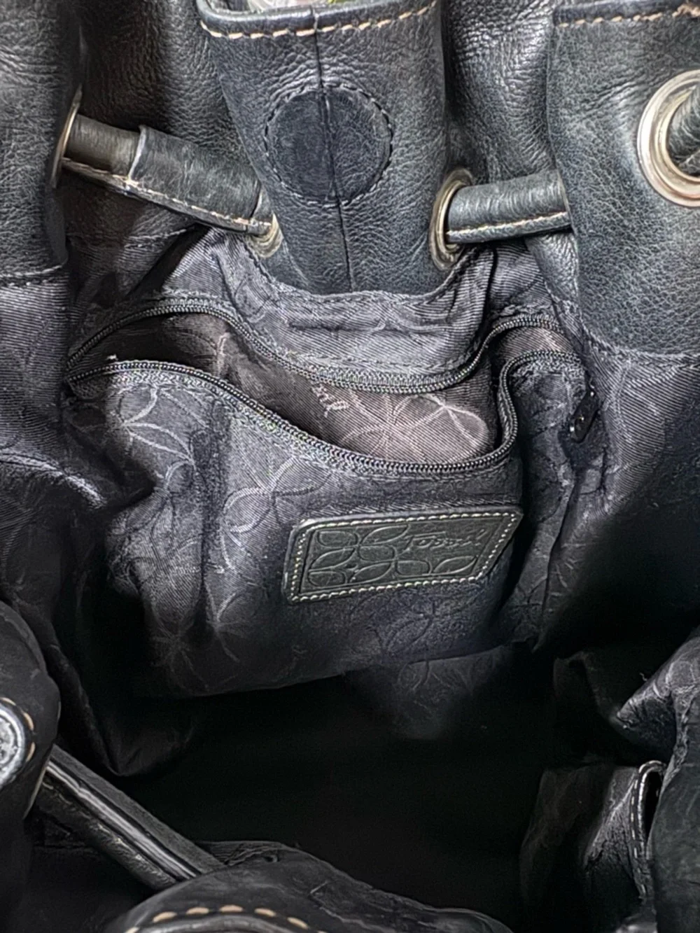 Fossil this black
