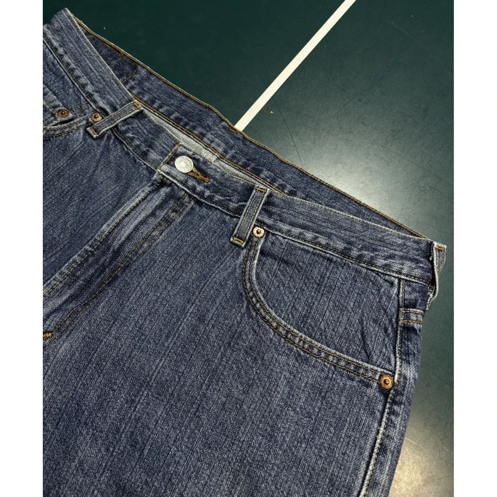Levis has couple