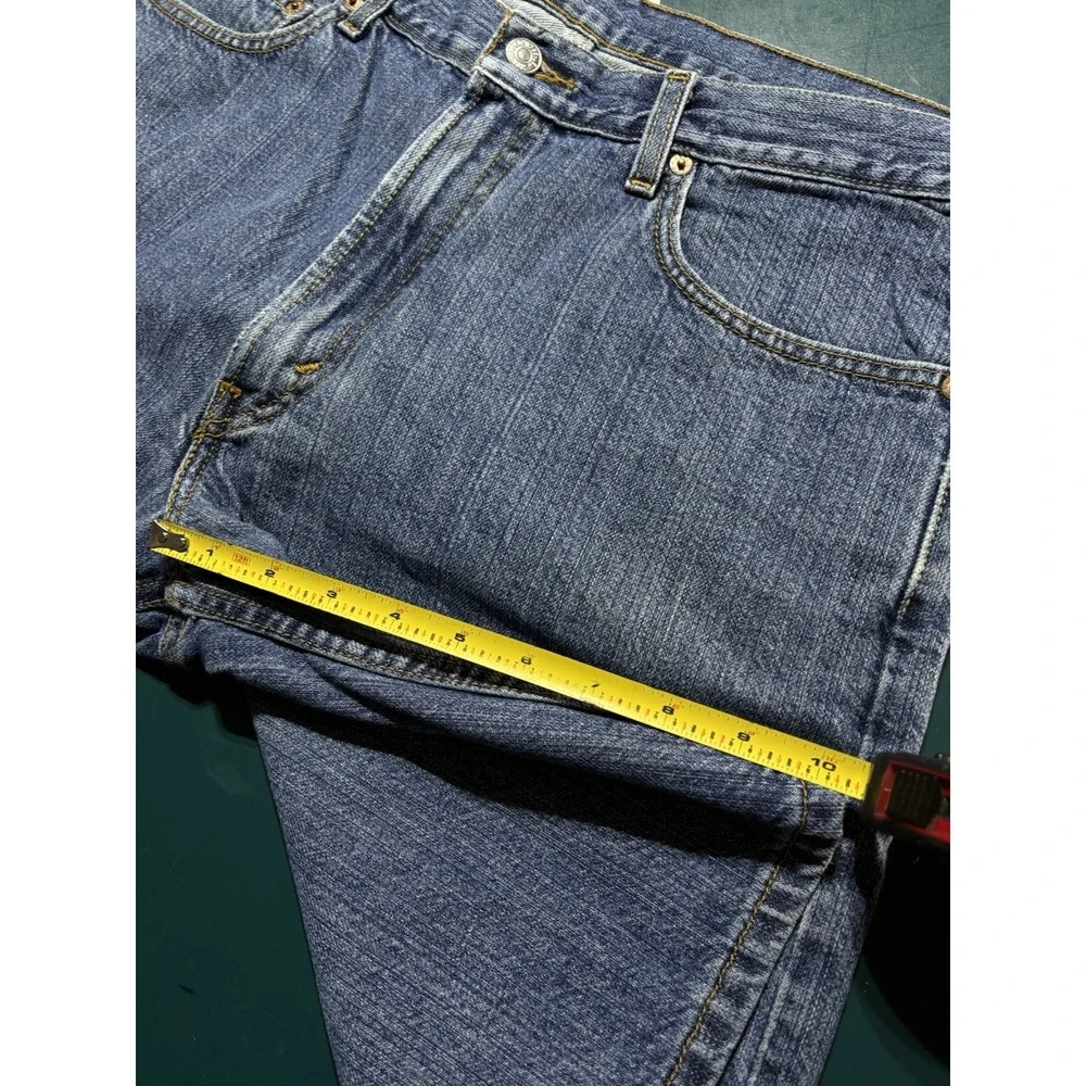 Levis has couple