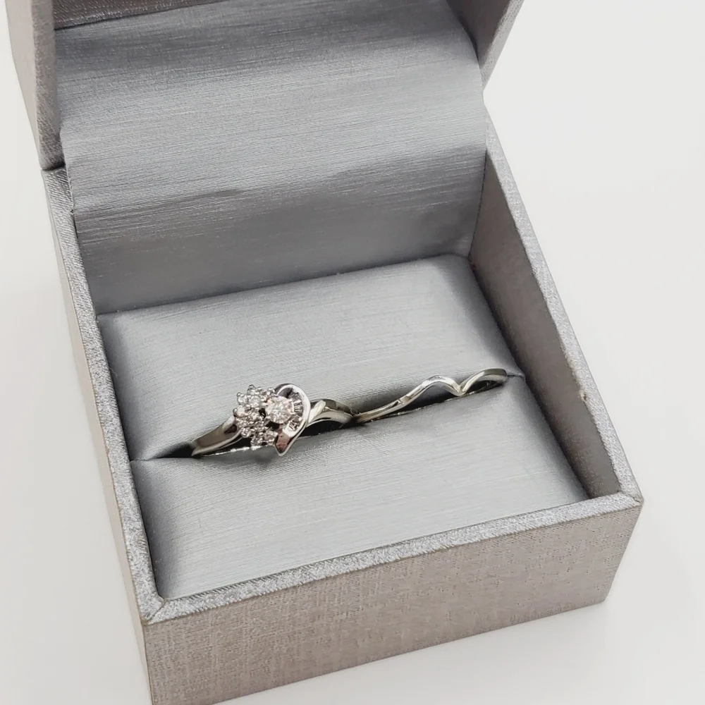 10k Solid White Gold Genuine Round & Baguette Diamond Heart Wedding Ring Set