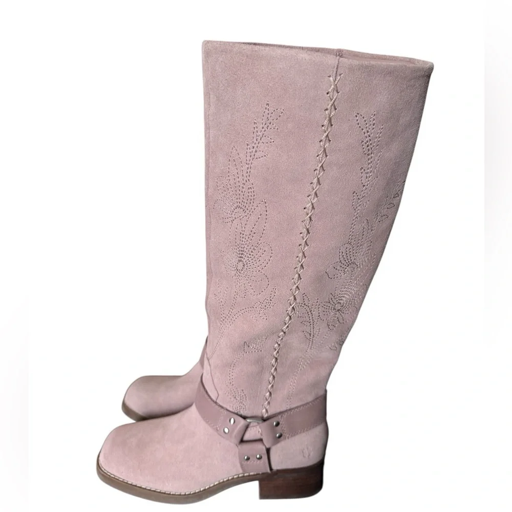 Lucky Brand step out