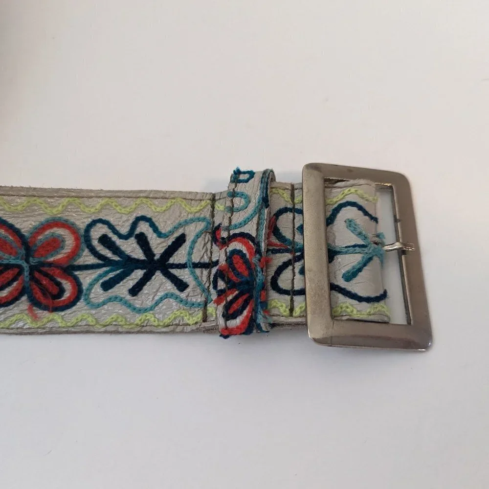 Embroidered Belt MCM Leather Folk Art Floral Boho Mid Century Festival Vintage‎
