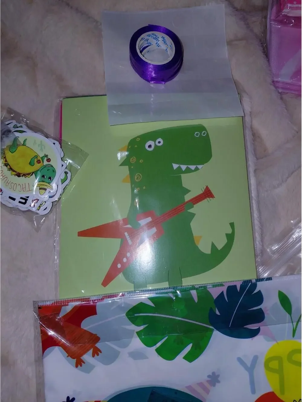 N/A product dinosaur