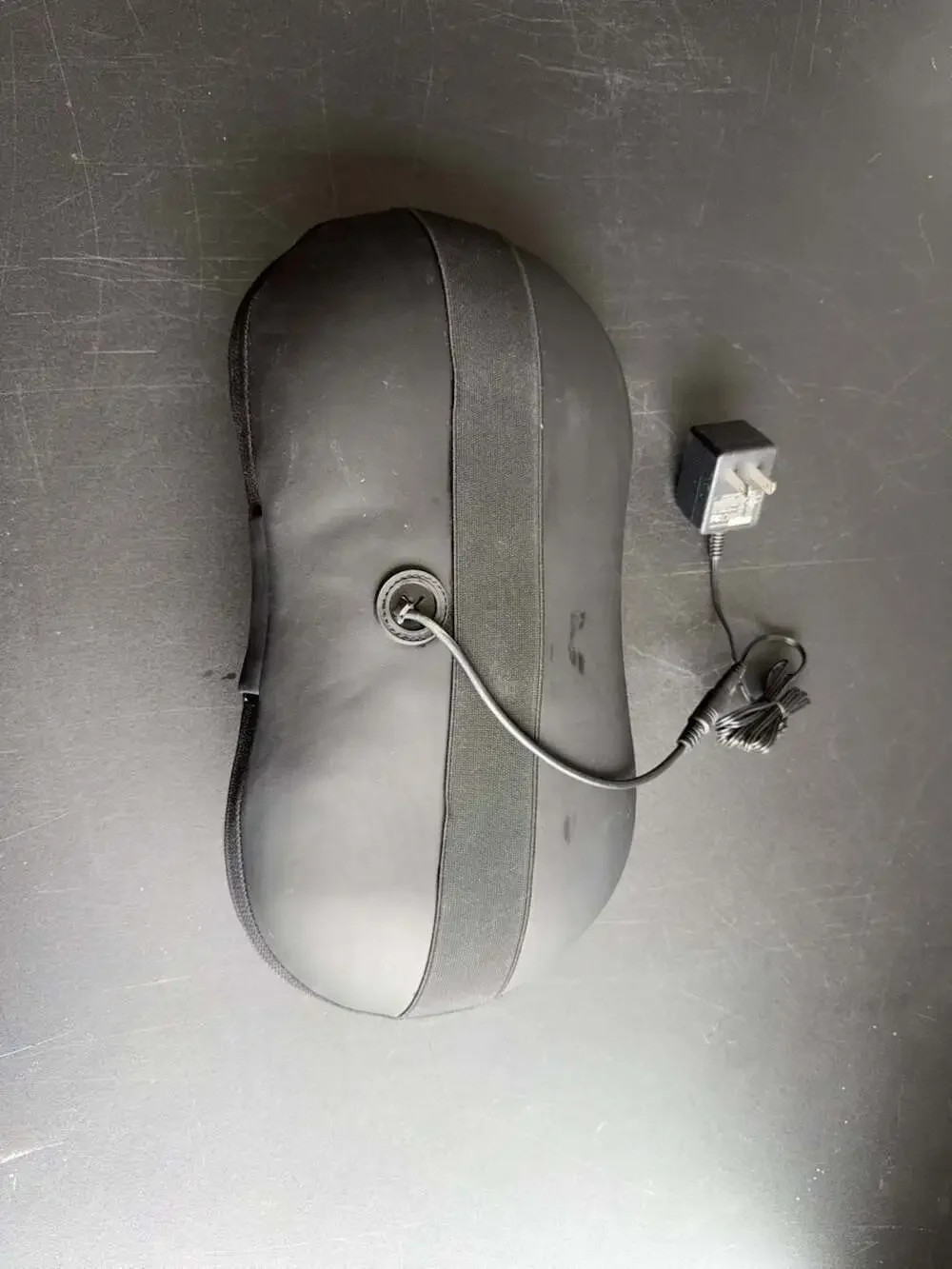 Insignia universal ac