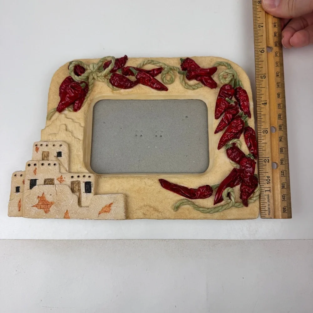Frameology red chili