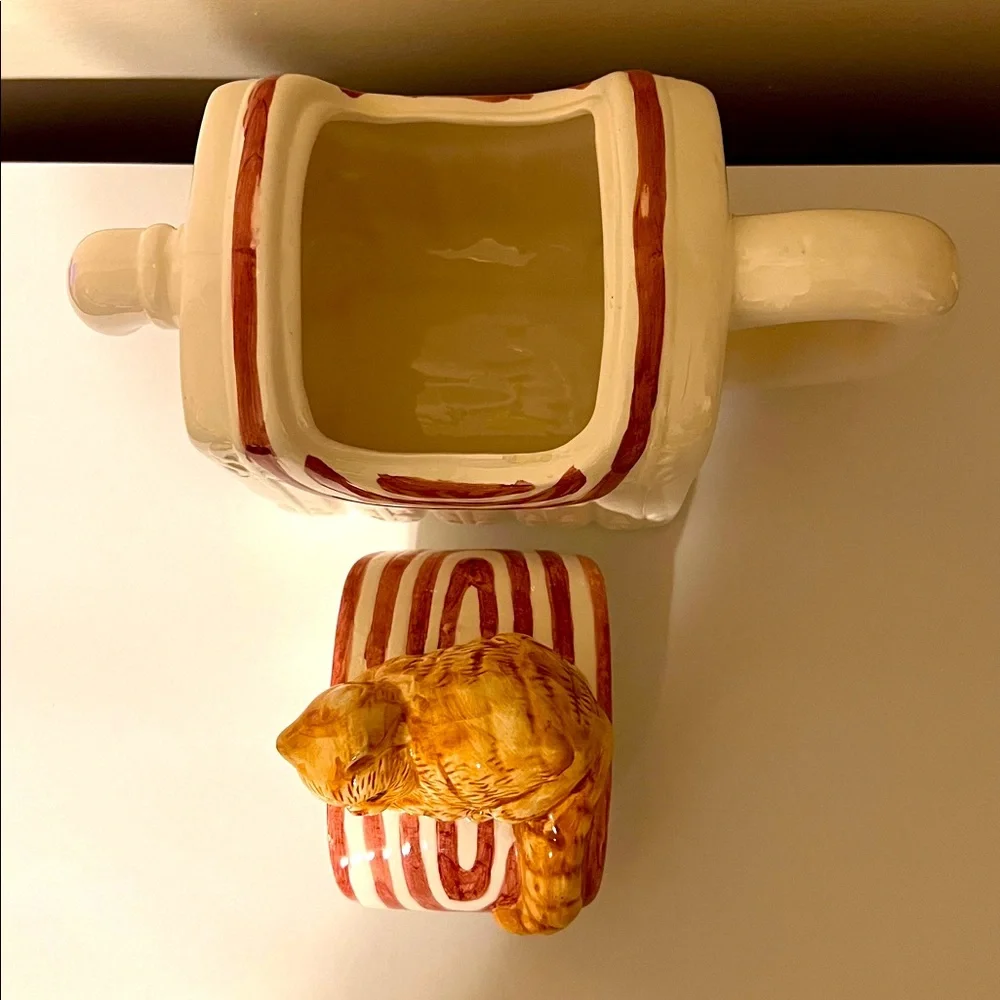 N/A charming ceramic