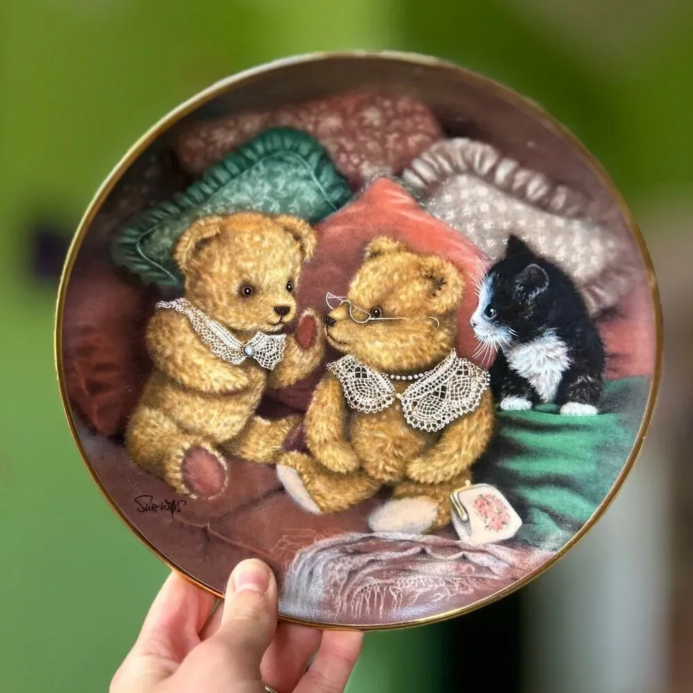 VTG Teddy Bears + Kitten Porcelain Bear Facts Collectible Plate Franklin Mint