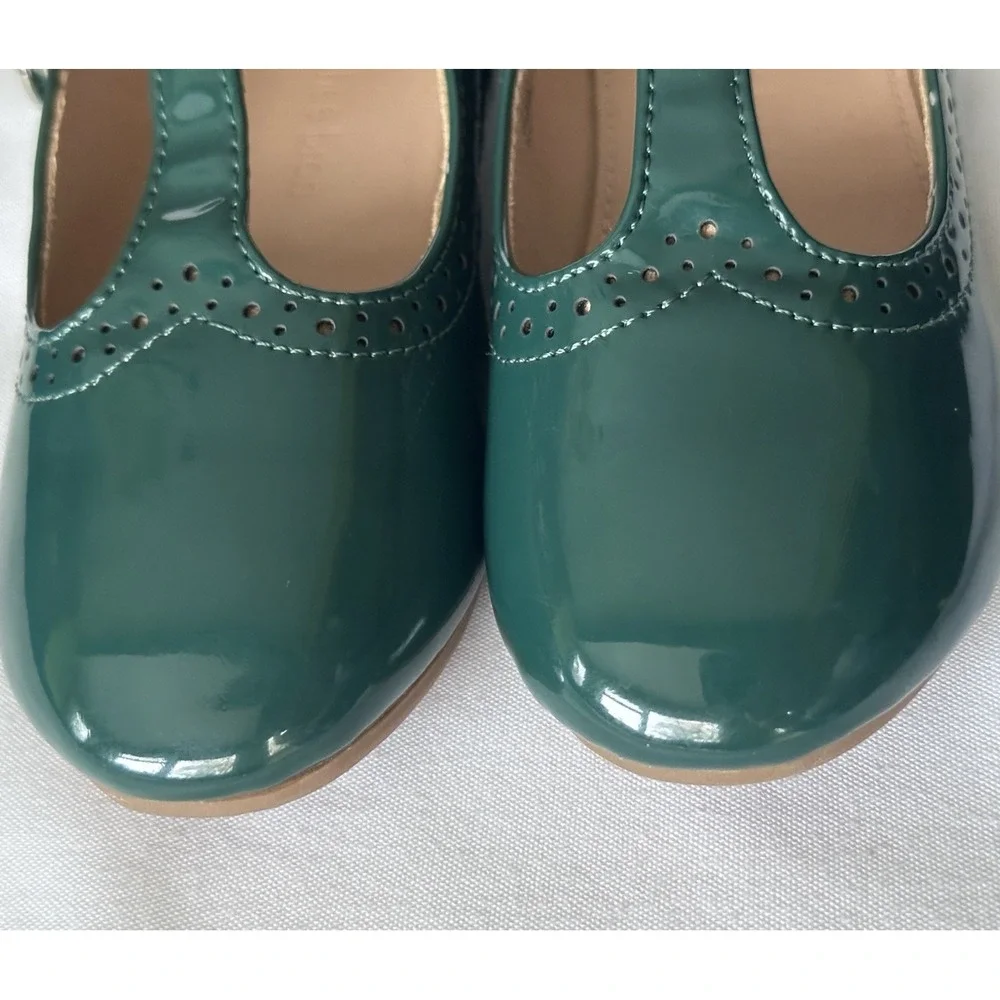 thee‎ bron Dark Green Faux Patent Leather Mary Jane Style Shoes Girls 9 EUC