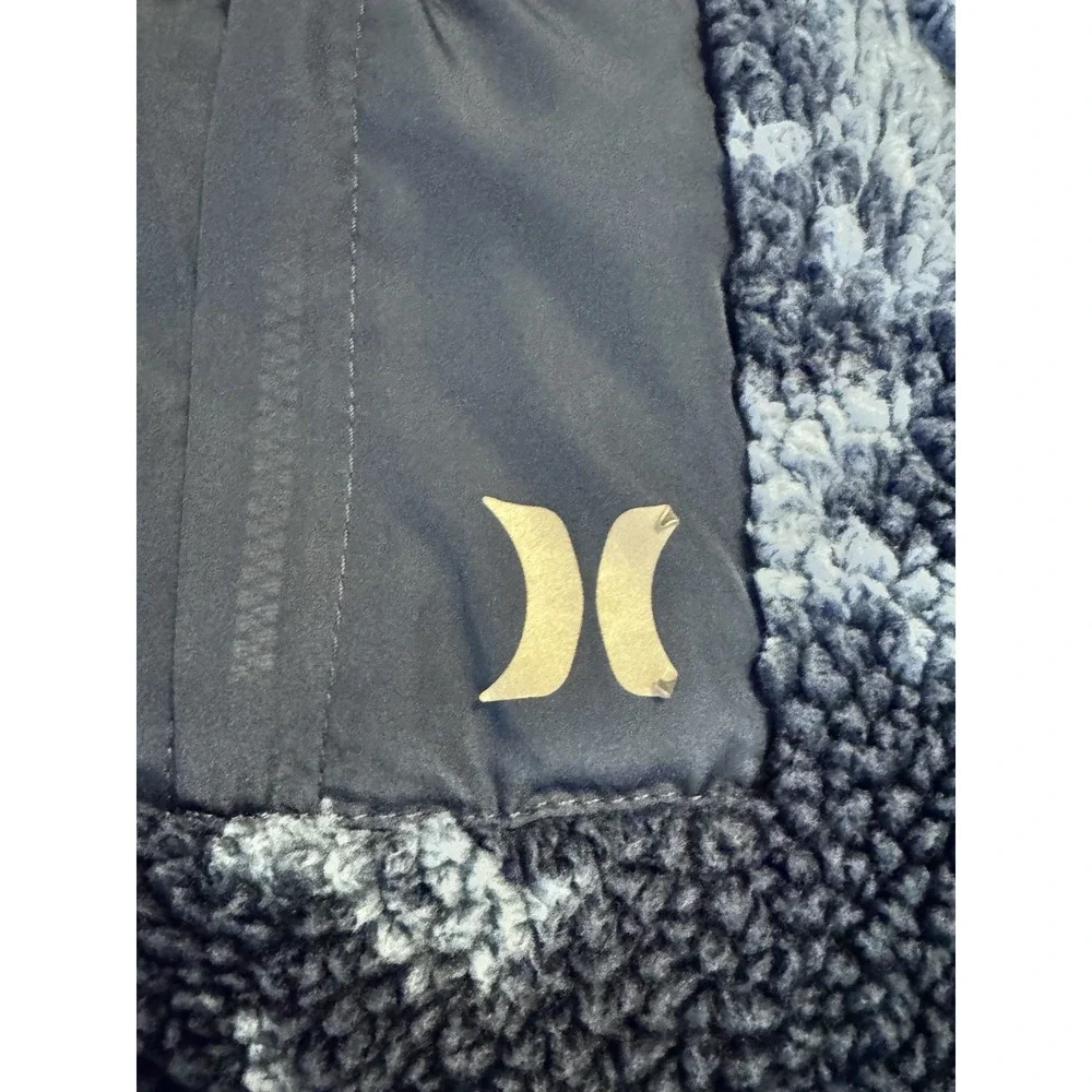 Hurley symbol appears