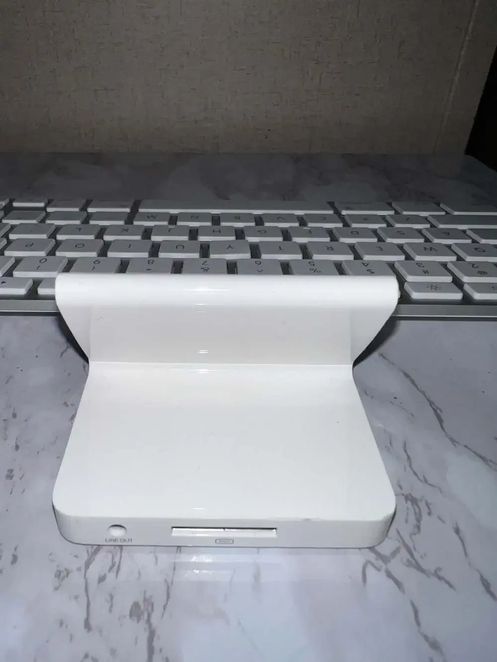 Apple authentic ipad