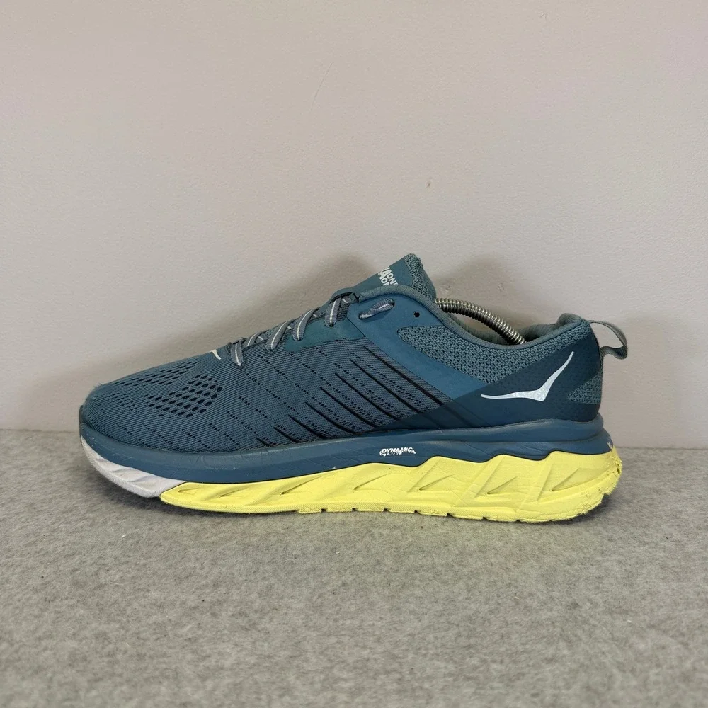 Hoka One One hoka one