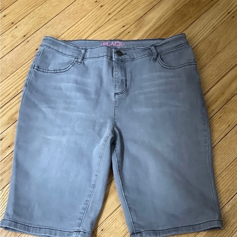 The Children’s Place Gray Bermuda Jean Shorts Girls Size 16