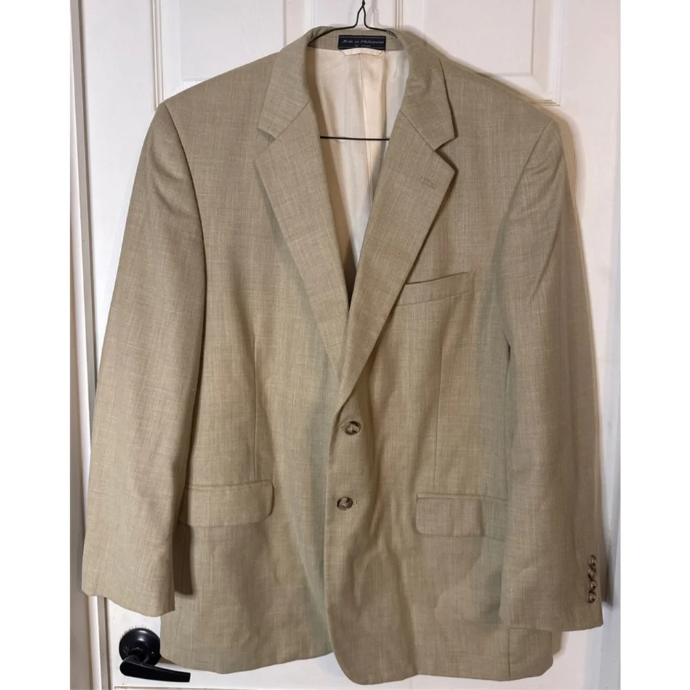 Men's Meeting Street Beige Sport Coat Standard 42R